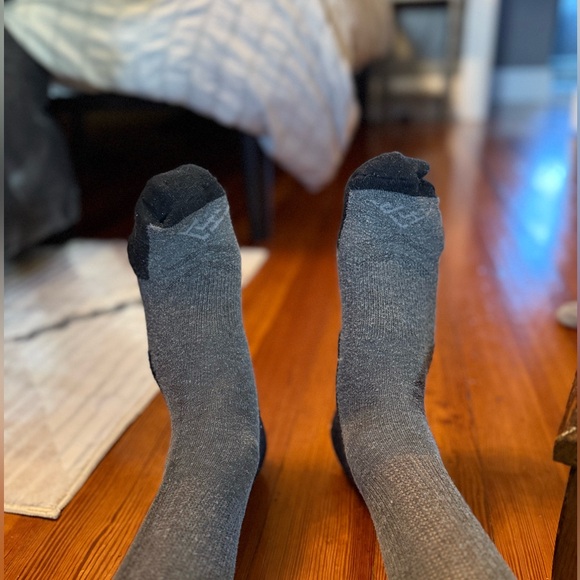 Very nice warm tall gray socks - Picture 3 of 5